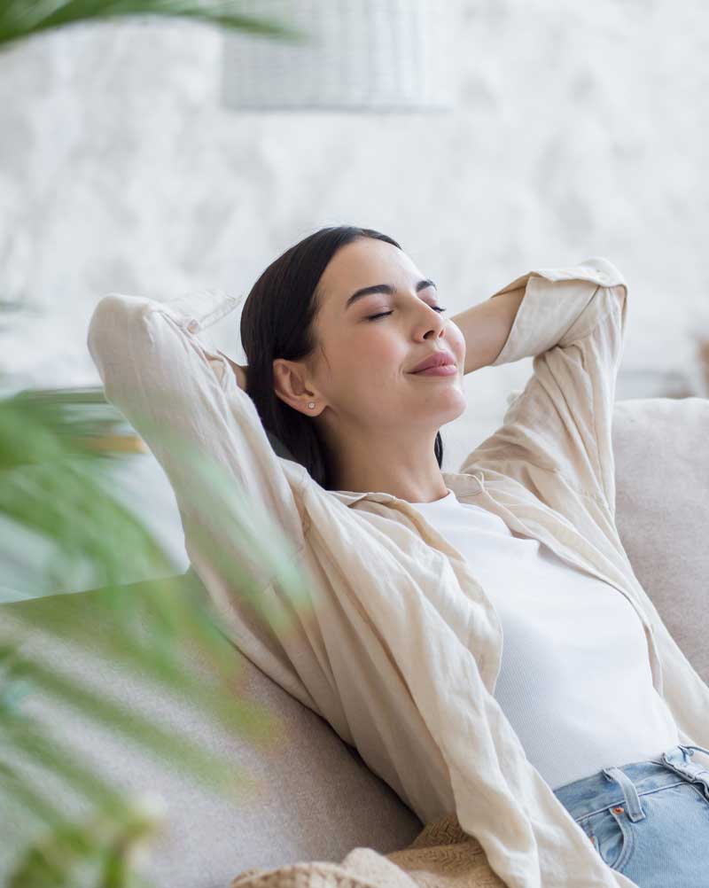 What to Expect During Ketamine Treatment Clinician preparing a patient for a monitored ketamine infusion appointment